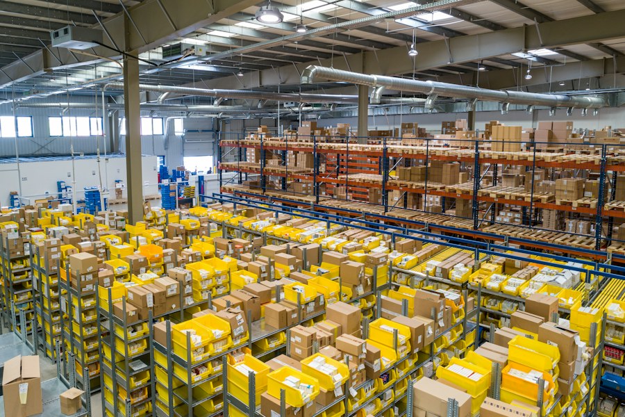 Parcel sorting and distribution facility